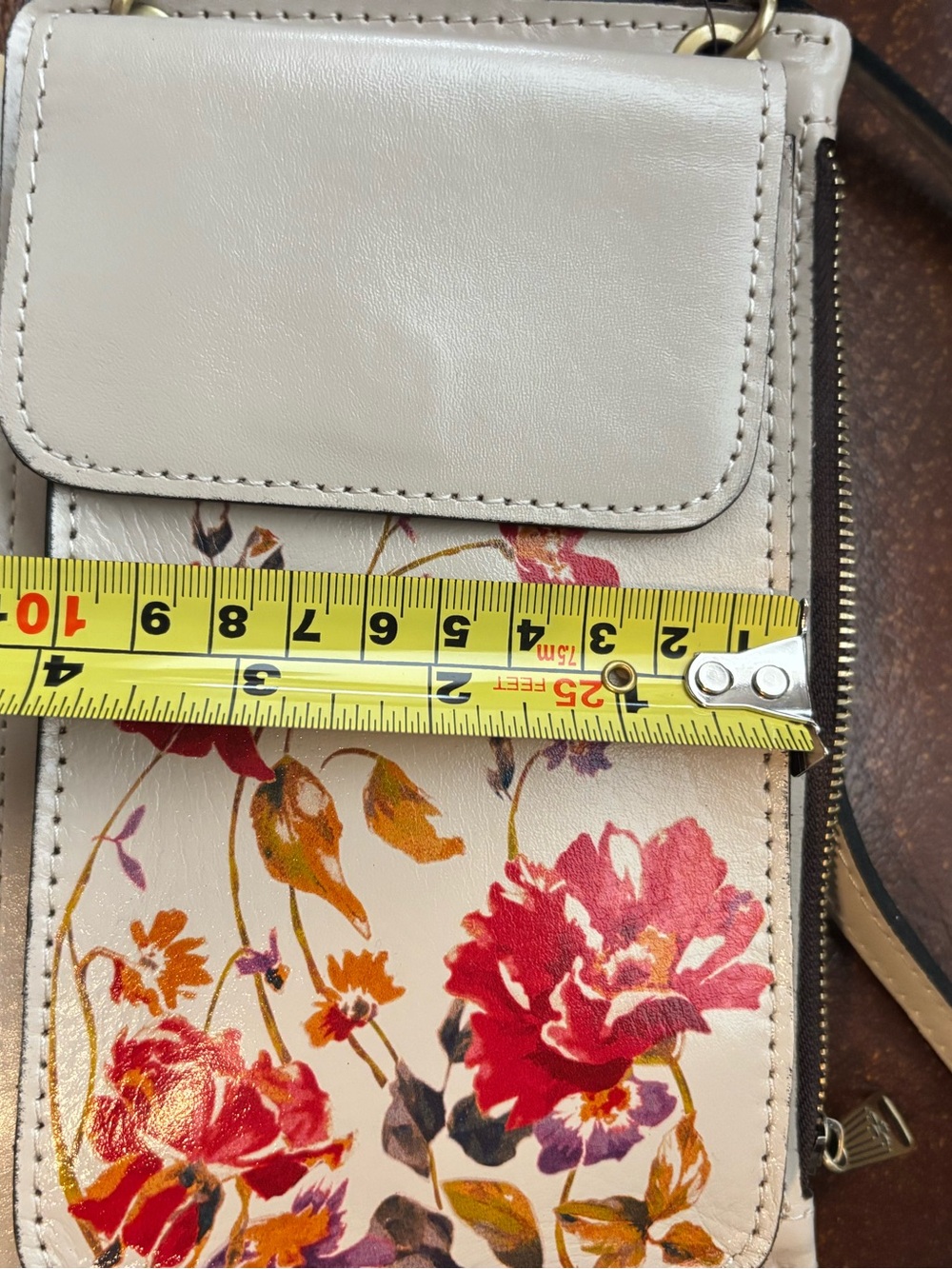 NWT Patricia Nash Cream Leather RFID Card Wallet Crossbody - Picture 9 of 10